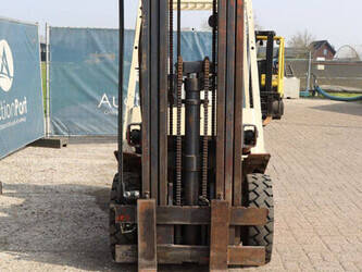 nissan-pf02a20u-1432752-46022006