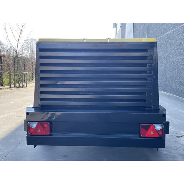 2011 Kaeser M 122 - N-46022213