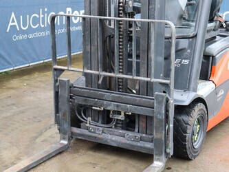 2019-linde-e15-02-1432772-46022940