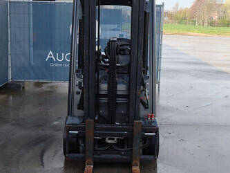 2020-linde-e12-02-46023002