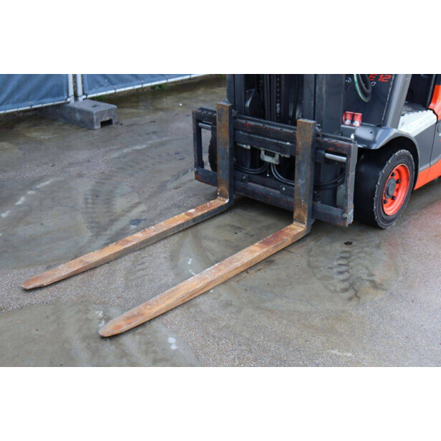 2020 ليندي E12-02-46023005