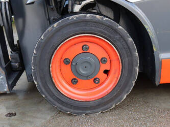 2020-linde-e12-02-46023009