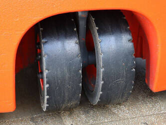 2020-linde-e12-02-46023010