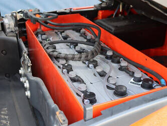 2020-linde-e12-02-46023014