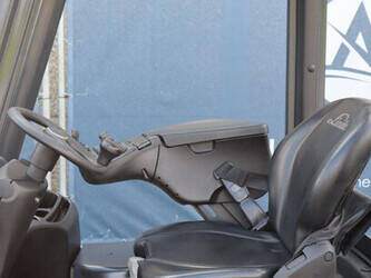 2020-linde-e12-02-46023016