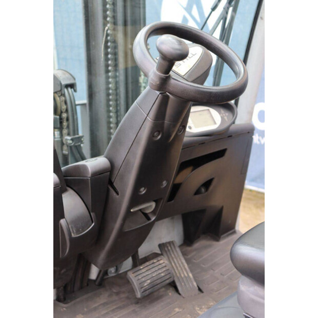 2020 Still RX70-16T-46023071