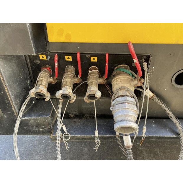 2011 Kaeser M 122 - N-46023984