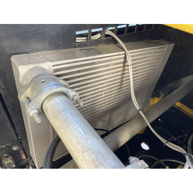 2011 Kaeser M 80 - N-46024017