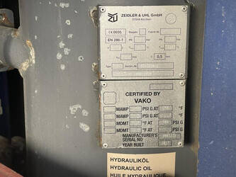 2013-compair-c200-46025087