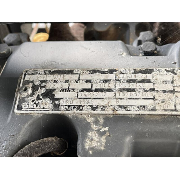 1991 أطلس كوبكو XAS66DD-46025278