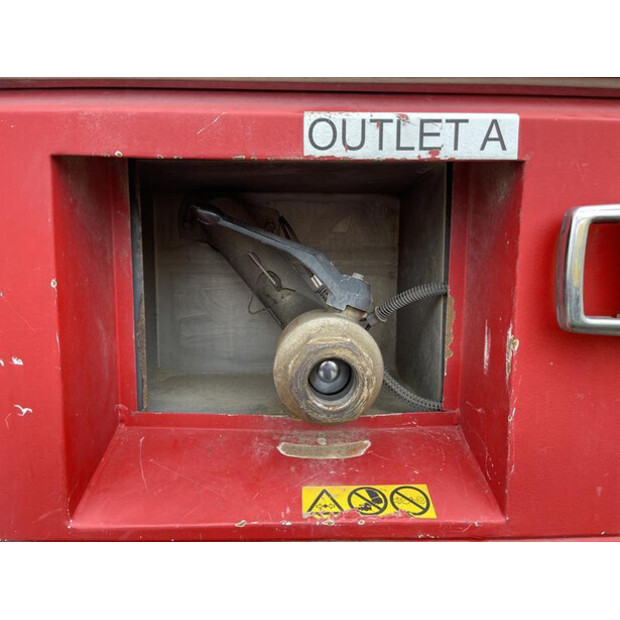 2016 Atlas-Copco XRV 946 CD-46025416