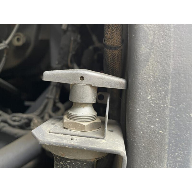 2016 Atlas-Copco XRV 946 CD-46025424