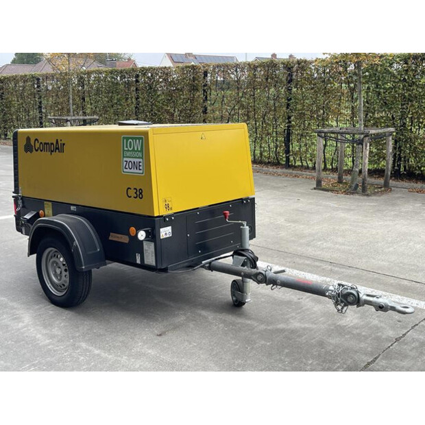 2023 كومبير C 38-46025433