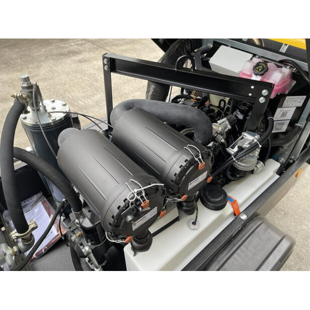 2023 كومبير C 38-46025450