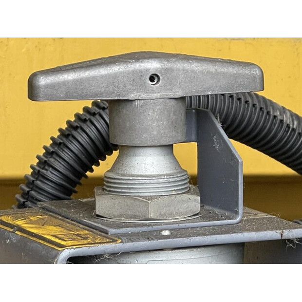 2013 Atlas-Copco XRVC 647-46025757