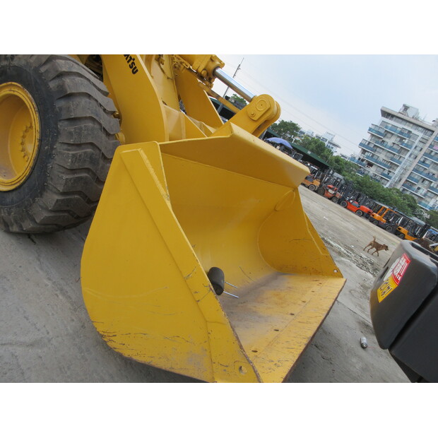 2024 Komatsu WA300-46038285