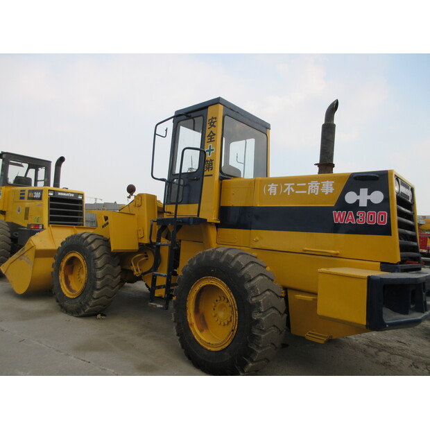 2024 Komatsu WA300-46038290