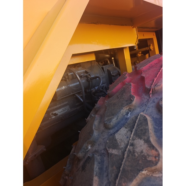 2025 DYNAPAC CA30D-46039003