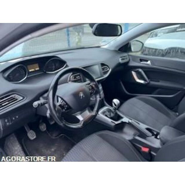 2015 Peugeot 308-46039218