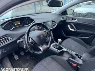 2015-peugeot-308-1432899-46039218