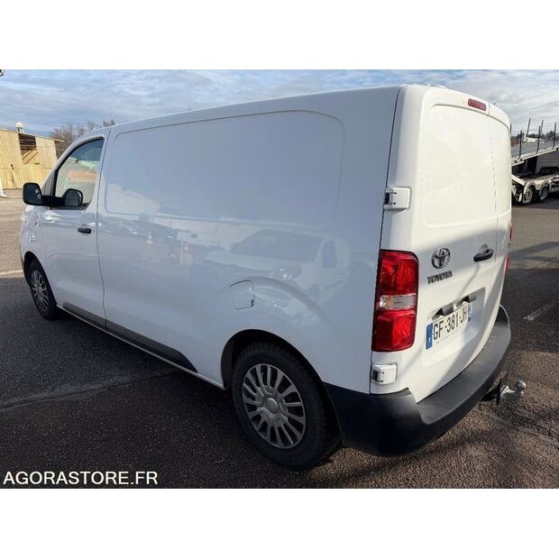 2022 Toyota PROACE-46039241