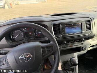 2022-toyota-proace-1432902-46039246