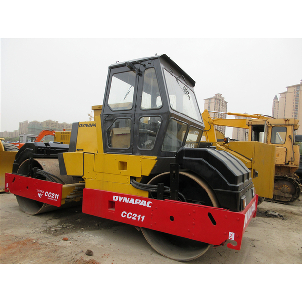 2025 DYNAPAC CC211-46039247