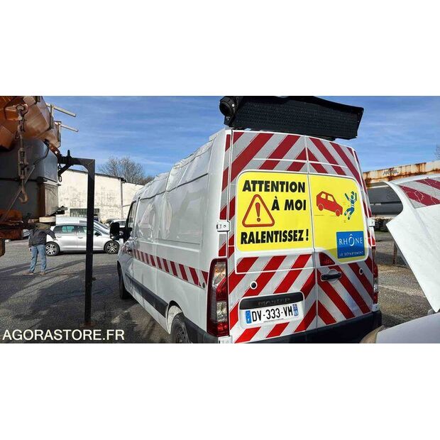 2015 Renault Master-46039400