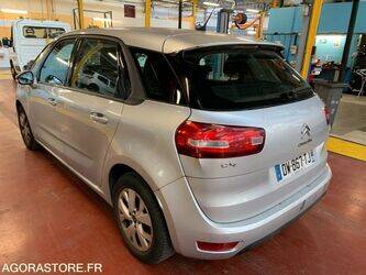 2015-citroen-c4-1432923-46039453