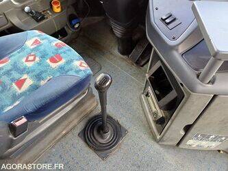 2011-mercedes-benz-intouro-1432929-46039538