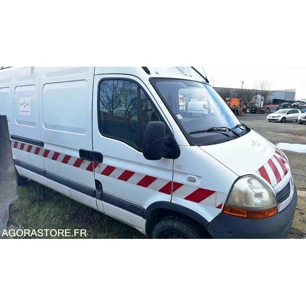 2010 رينو Master-46039613