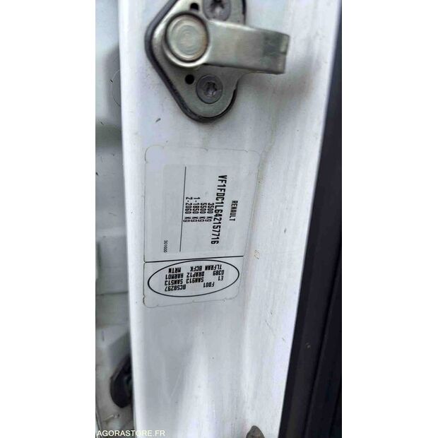 2010 رينو Master-46039616