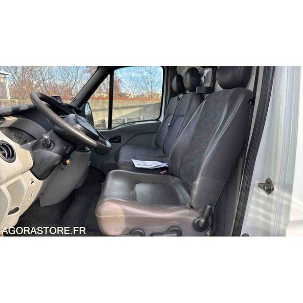 2010 رينو Master-46039618