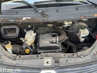 2010-renault-master-1432161-46039621