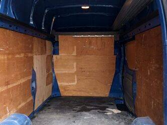 2010-renault-trafic-1432185-46039716