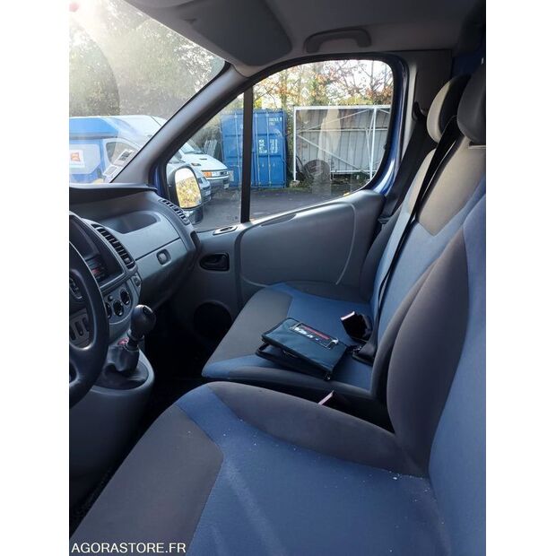 2010 Renault Trafic-46039767