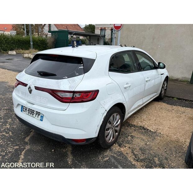 2016 رينو Megane-46039821