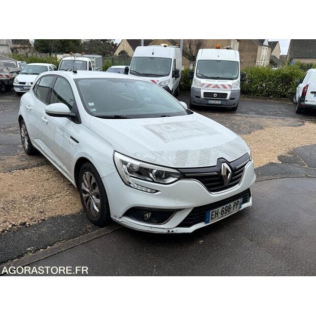 2016 رينو Megane-46039823