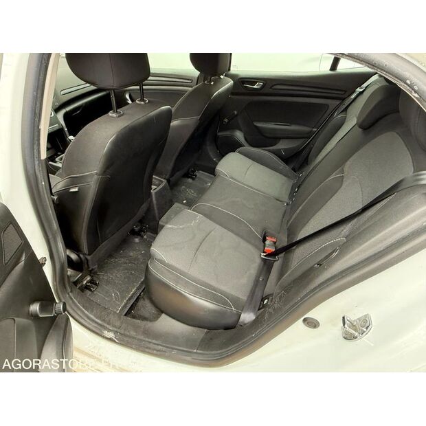 2016 رينو Megane-46039827