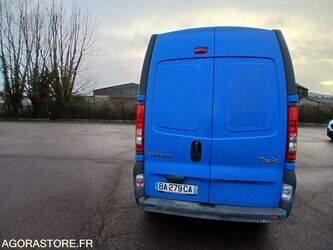 2010-renault-trafic-1432231-46039949