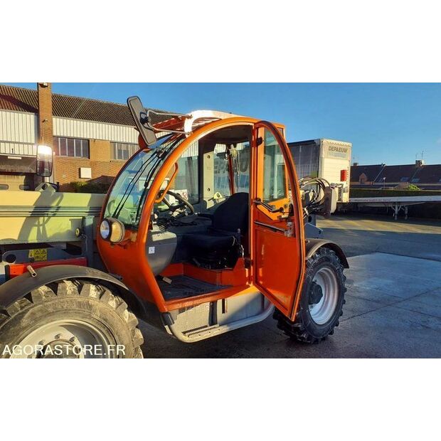 2007 JLG 3513-46040033