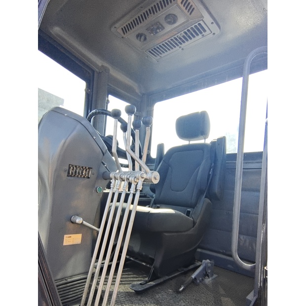 2025 اكس سي ام جي GR180-46040137