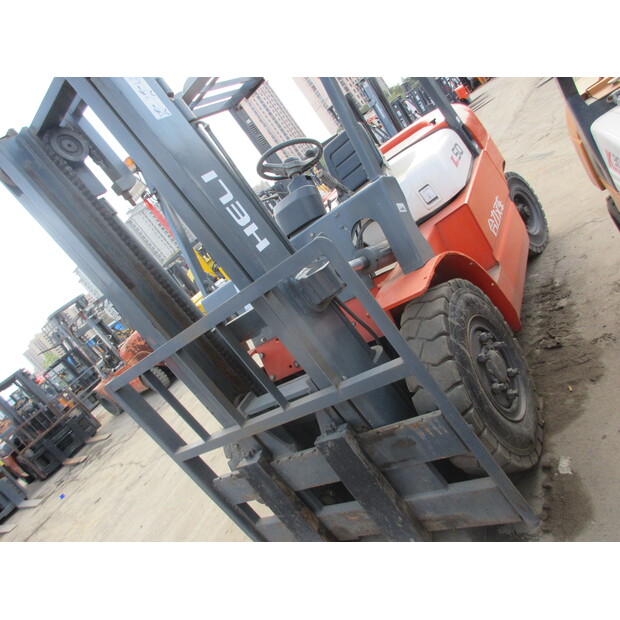 2024 هيلي FD30-46040289