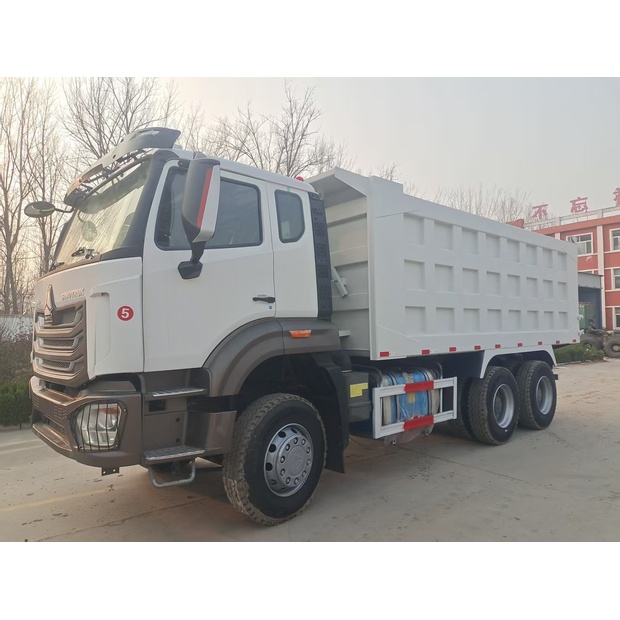 2024 HOWO NX371HP-46040324