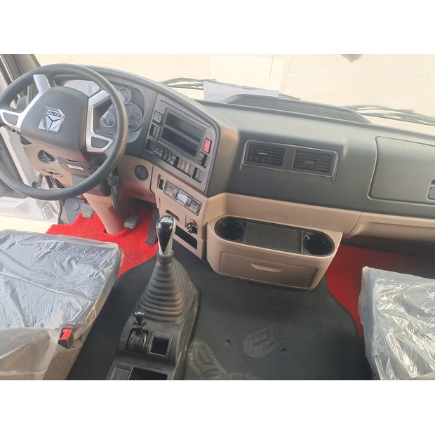 2024 HOWO NX371HP-46040327