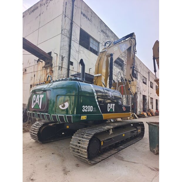 2024 Caterpillar 320D2L-46040403
