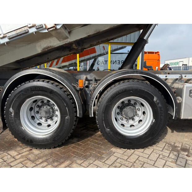 2011 Scania P360-46040537