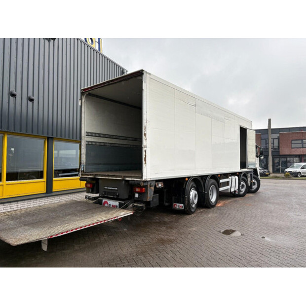 2012 فولفو FM-46040630