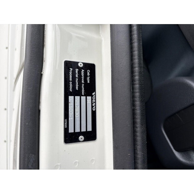 2012 فولفو FM-46040651