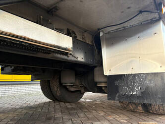 2012-mercedes-benz-axor-1829-1432962-46040675